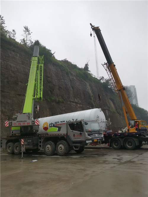 吴中区“不怕风雨冻”—— 吊车的 “恶劣环境适应” 技术